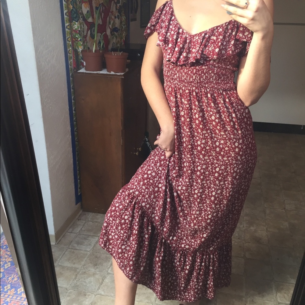 Flouncy red maxi dress 💃🏽💃🏽💃🏽